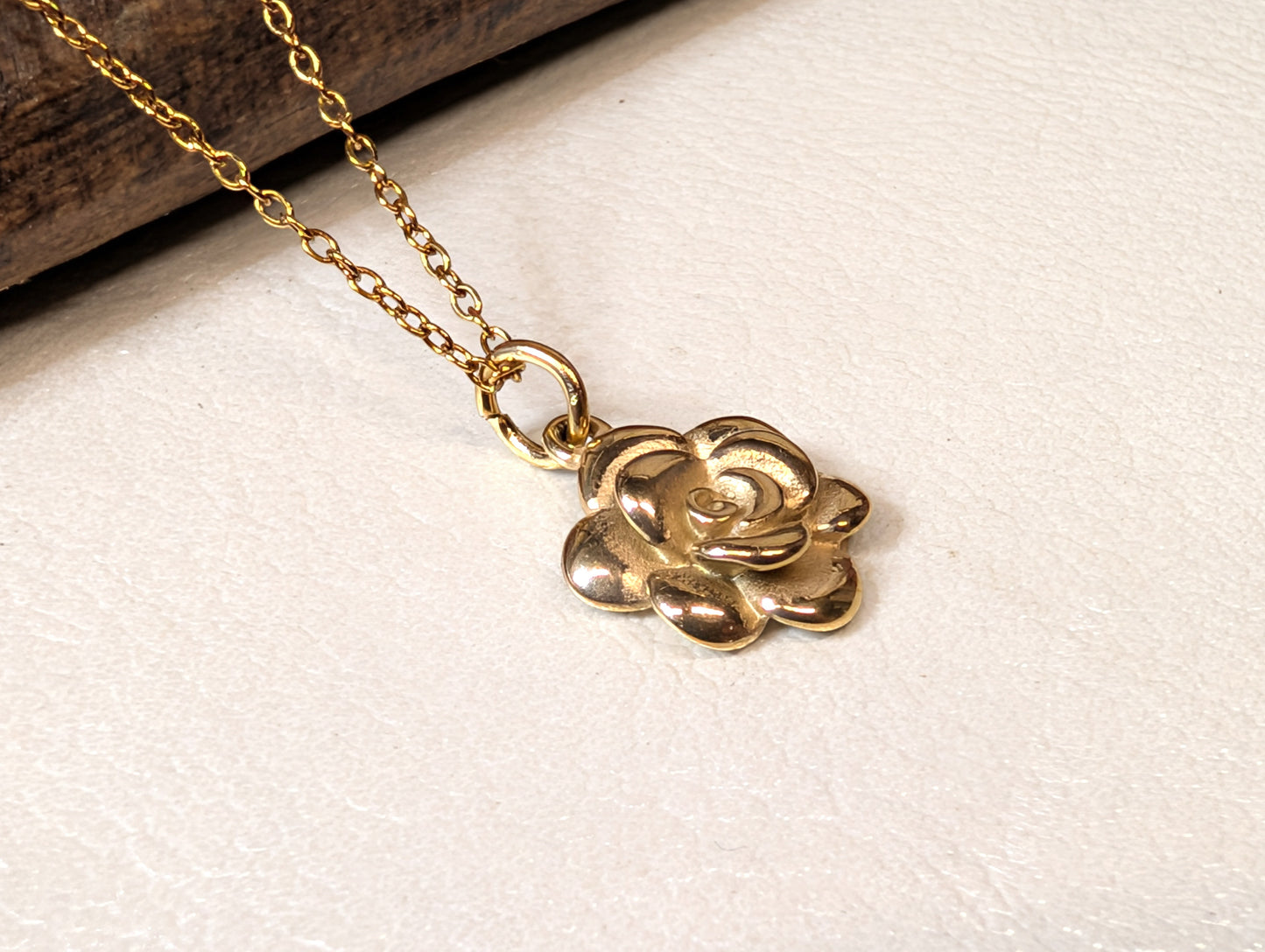 The Little Flower Necklace