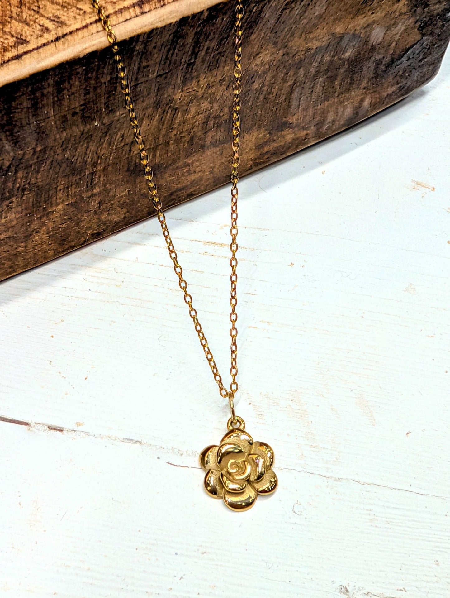 The Little Flower Necklace