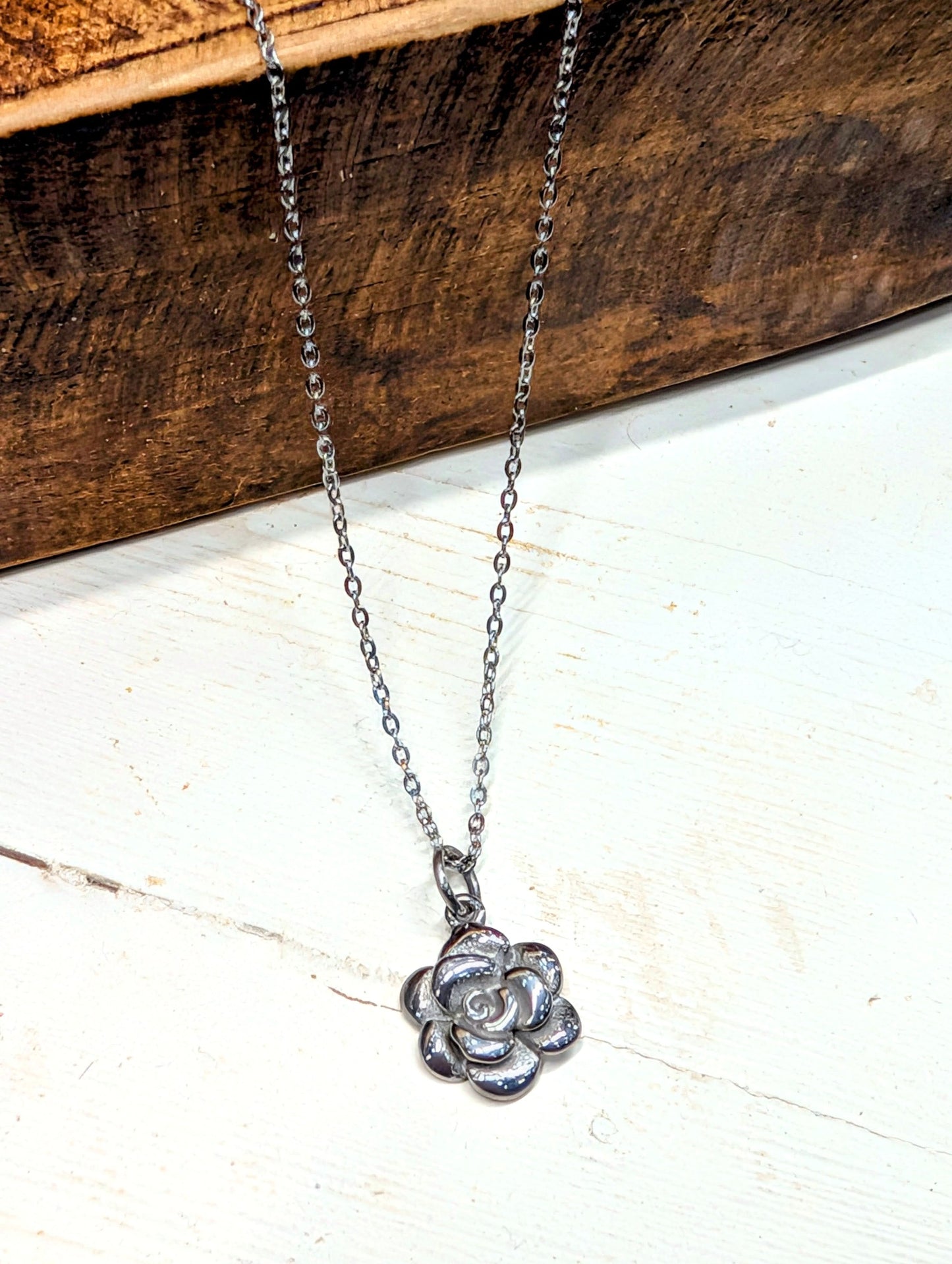 The Little Flower Necklace